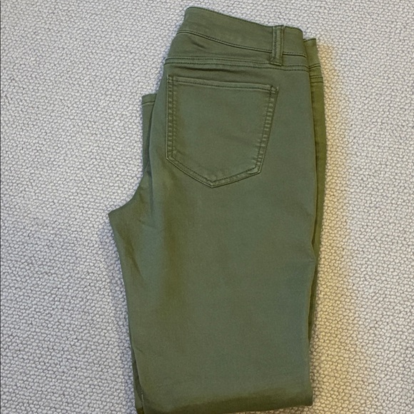 Harper Jeans, Military Green, Accordion Design Size 28 - Picture 5 of 8